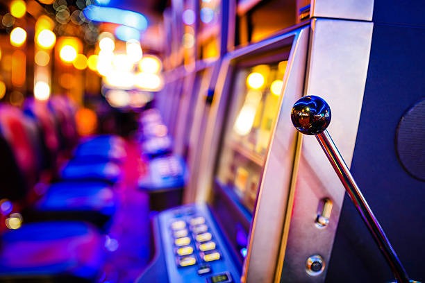 kokoplay slot interface displaying market closing times on a mobile browser